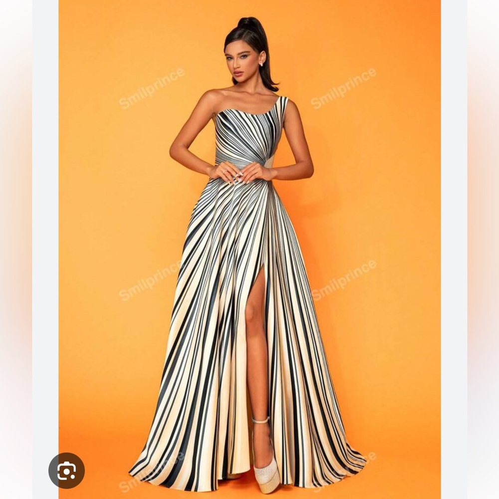 Smilprince - Striped High Split Maxi Elegant Evening Gown